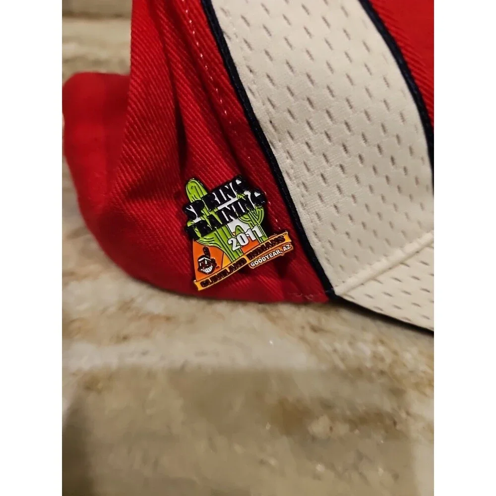 Cleveland Indians Spring Training 2011 Strap Back Baseball Cap And PIN. 3D logo